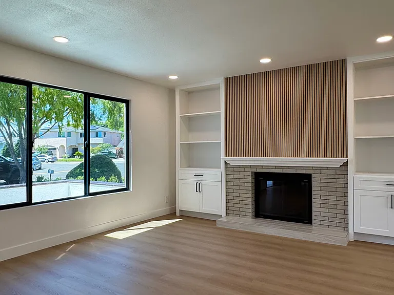 17502 Luther Ave — Photo 5