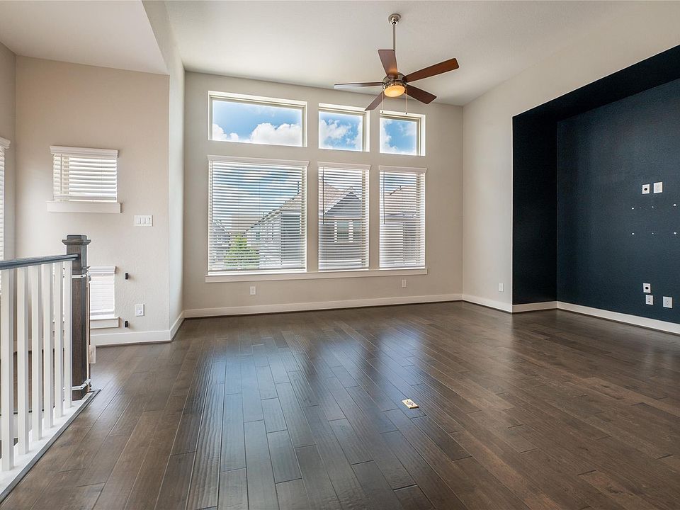 1st image of 963 Lilly Flower Ln