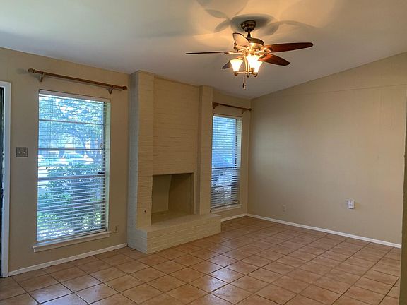 3rd image of 3520 Southridge Dr #102