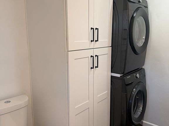 5th image of 9035 Joan St