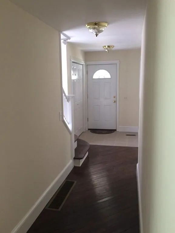 3 bed, 1.5 bath, 1216 sqft, $1,950 — Photo 3