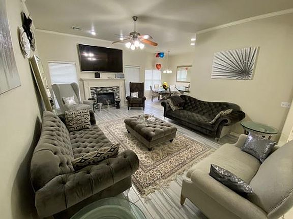 3rd image of 16509 E Canyonwood Ln
