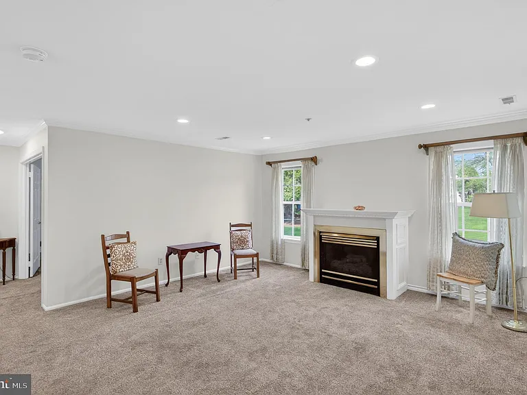 324 Tuvira Ln — Photo 3