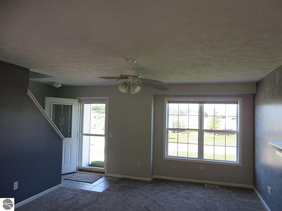2nd image of 4750 Harr Dr #59