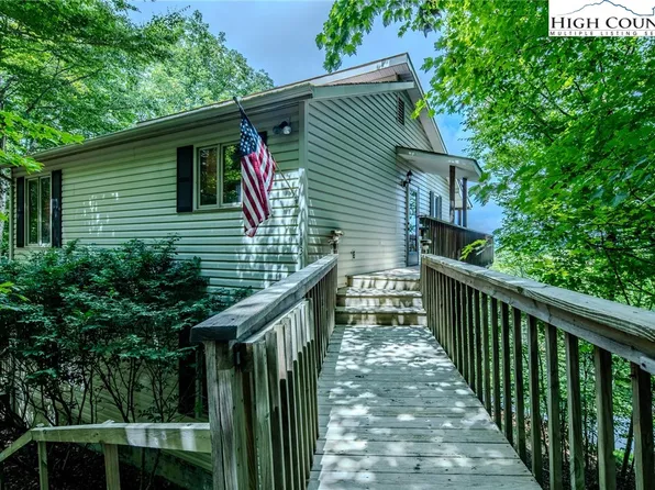 113 Holly Lane, Beech Mountain, NC 28604