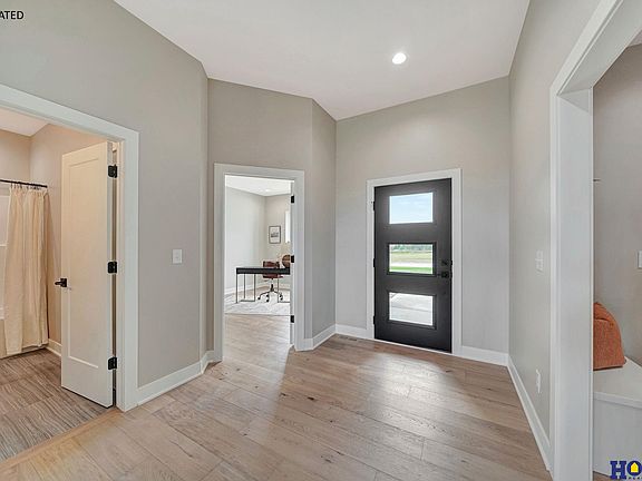 4th image of 7922 42nd St