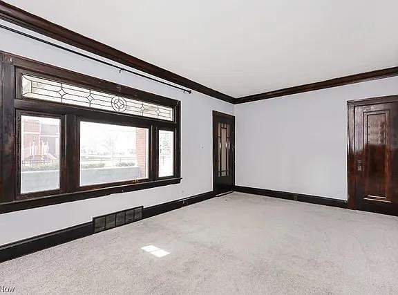 3rd image of 2261 Olive Ave