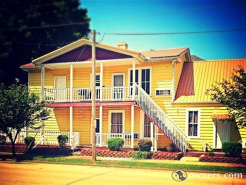 Side view facing 13th St.