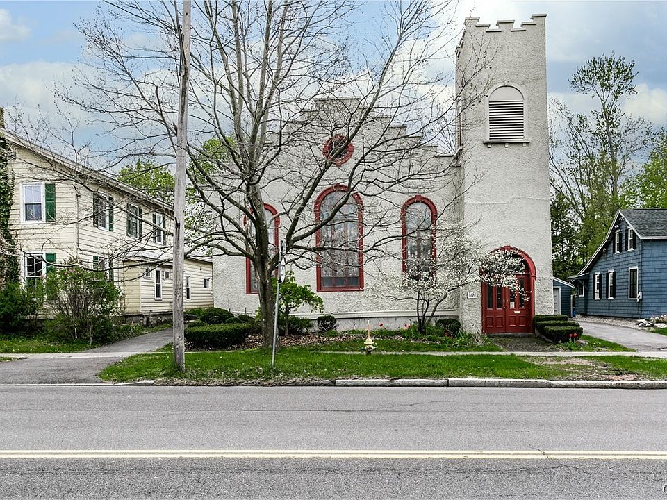 1st image of 304 E Genesee St