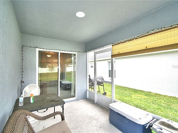 4th image of 429 Saint Georges Cir