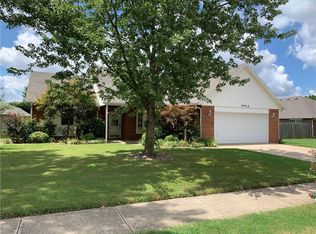 3802 SW Maple Rd, Bentonville, AR 72712