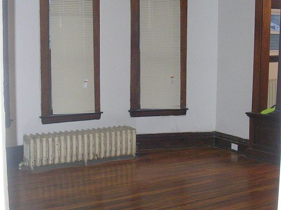 2nd image of 206 National Ave NW #1