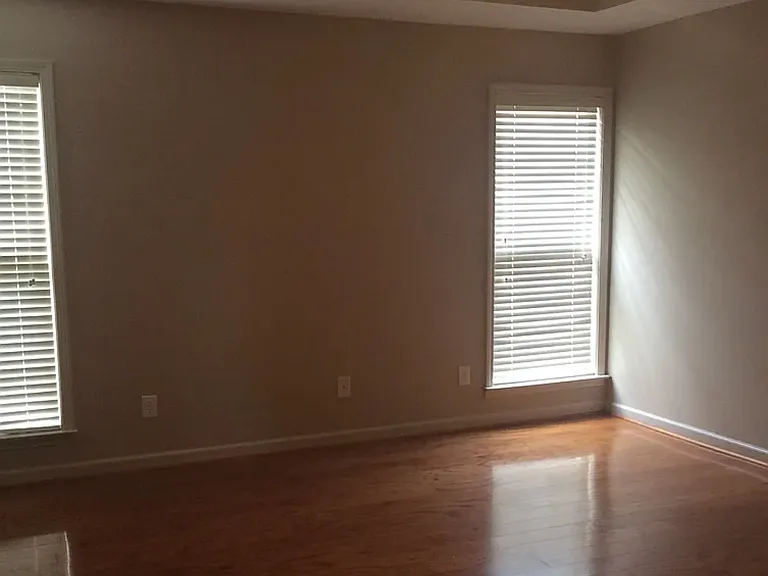 1525 Melissa Ln — Photo 3
