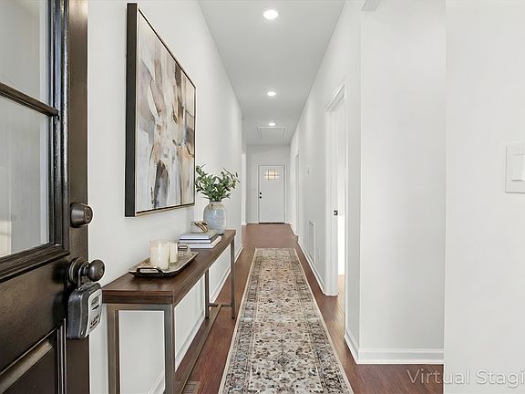 3rd image of 16 Hibiscus Ln