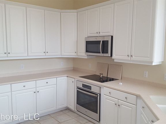 4th image of 7 Cherry Hill Ln