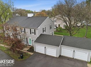 38734 Barnstable Ln, Clinton Township, MI 48038
