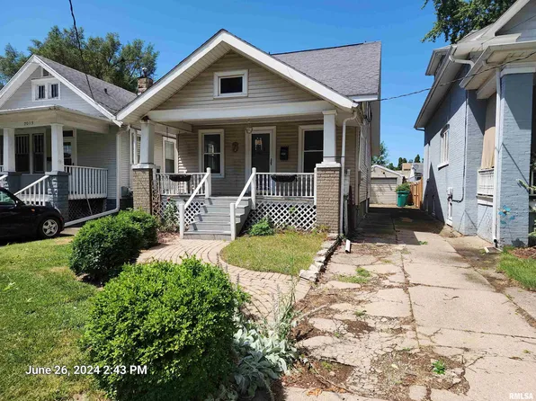 2011 W Laura Ave, Peoria, IL 61604