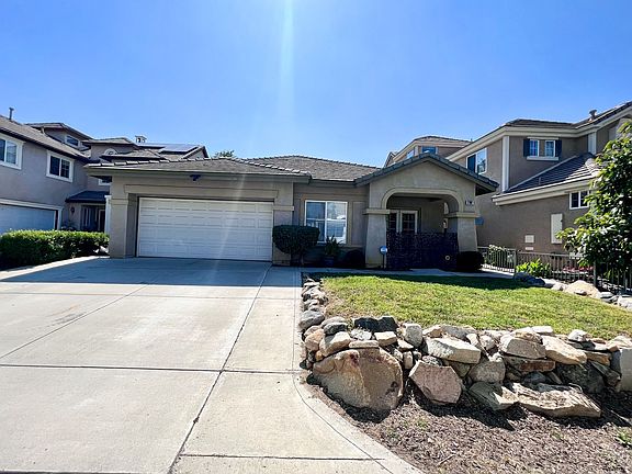 2nd image of 37961 Veranda Way