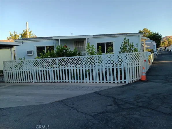 18204 Soledad Canyon Rd, Canyon Country, CA 91387