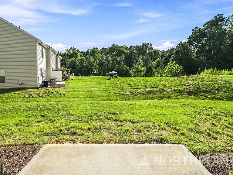 3740 Yorkshire Pl — Photo 15