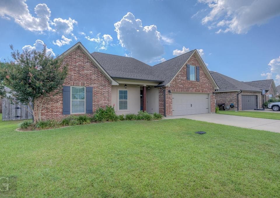 1st image of 650 Alder Ln