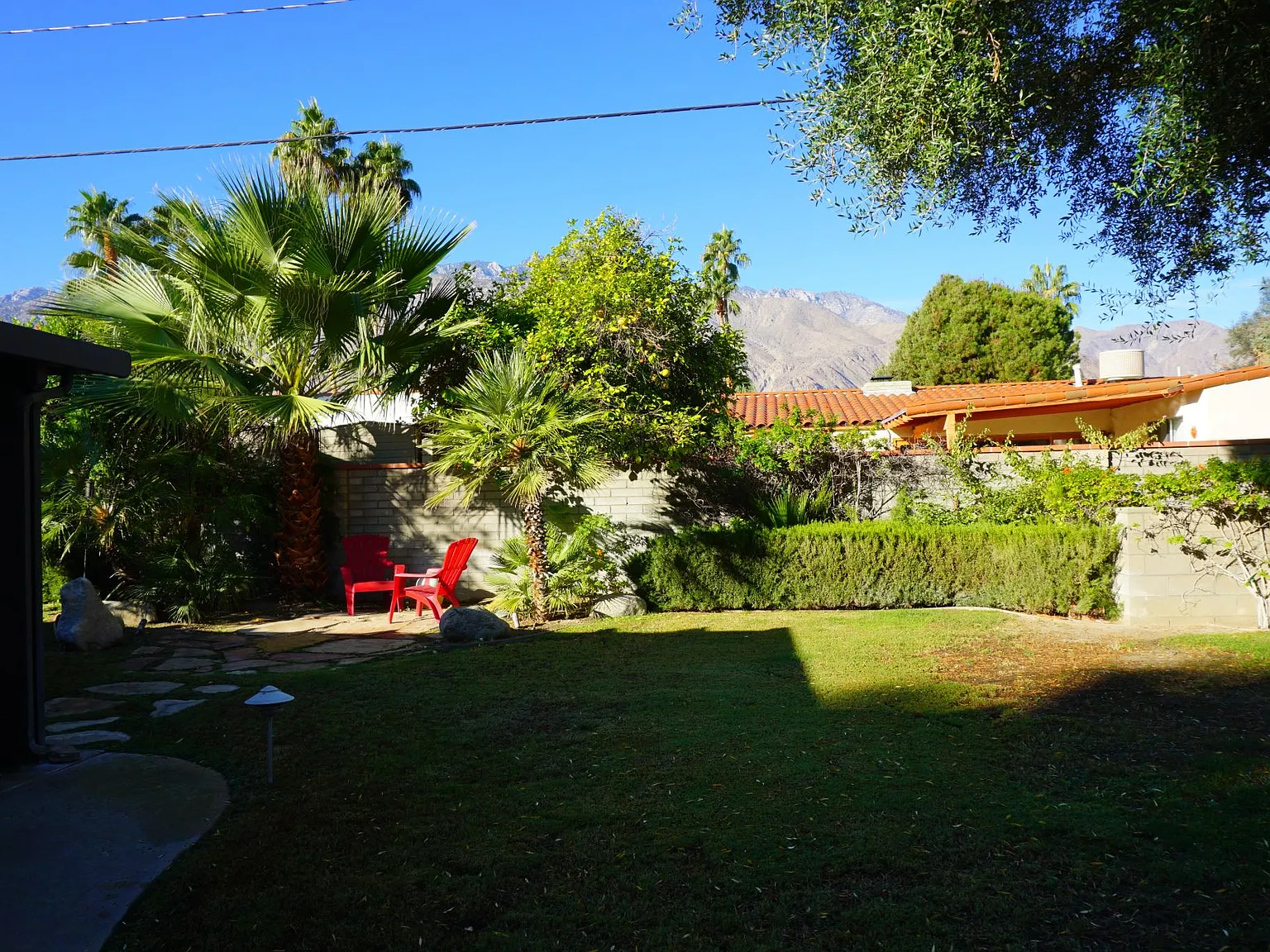 527 N Plaza Amigo — Photo 4