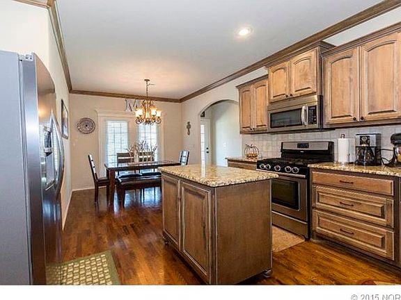 5th image of 14605 S Justin Ave