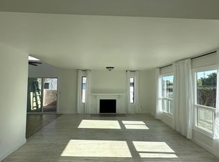 2322 Whitesands Dr APT 1, Huntington Beach, CA 92648