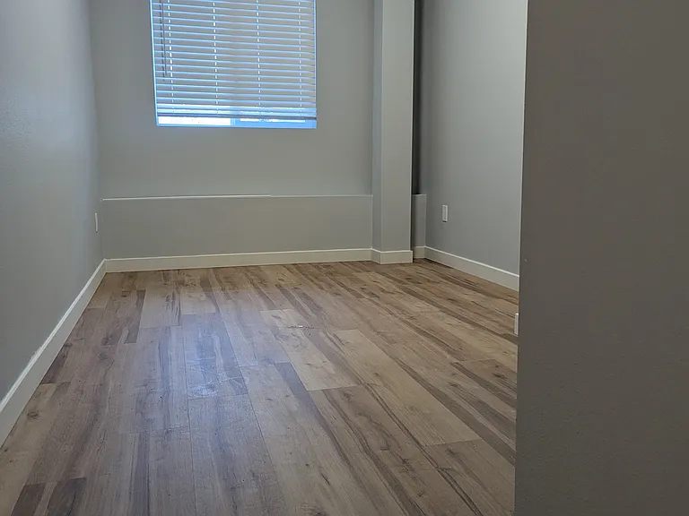 Second bedroom.