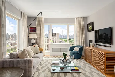 1280 Fifth Avenue, #19C