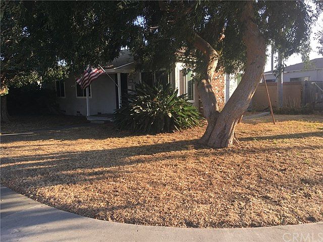2nd image of 3523 Magnolia Ave