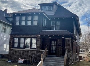 2951 N Downer Ave #2953, Milwaukee, WI 53211