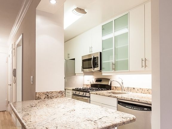 4th image of 55 W 14th St APT 8N