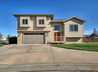 4316 Henry Ct, Rapid City, SD 57701