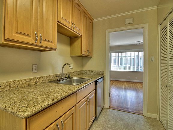 5th image of 718 Live Oak Ave APT 2
