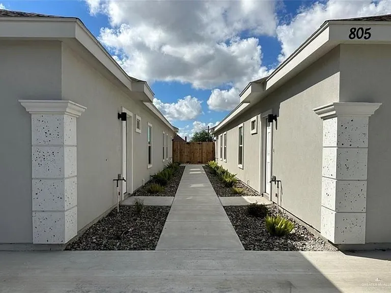 805 W Sunset Valley St #3 — Photo 1