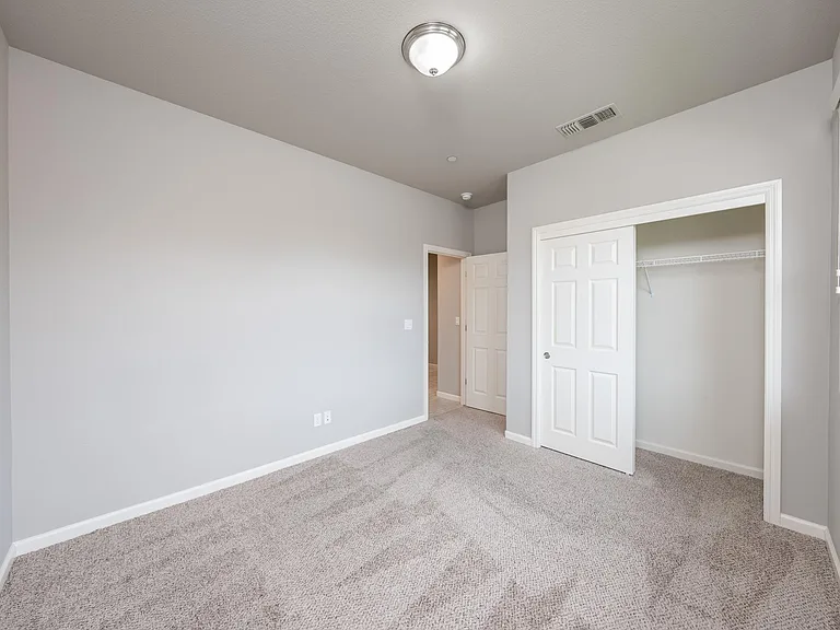 3555 Encino Ave — Photo 33