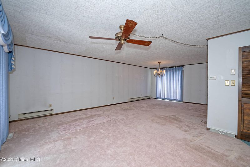 5th image of 127 Pilling Drive