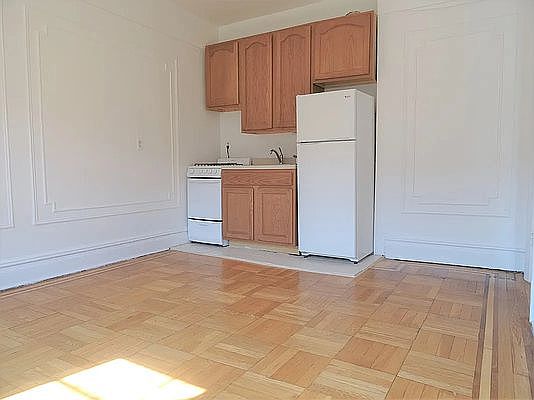 1st image of 120 Garfield Pl APT B9