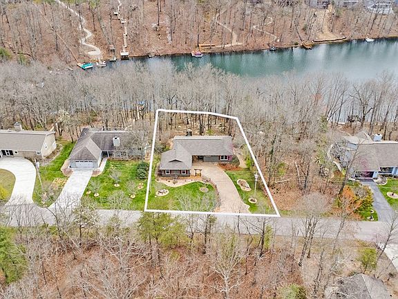4th image of 166 Canterbury Dr