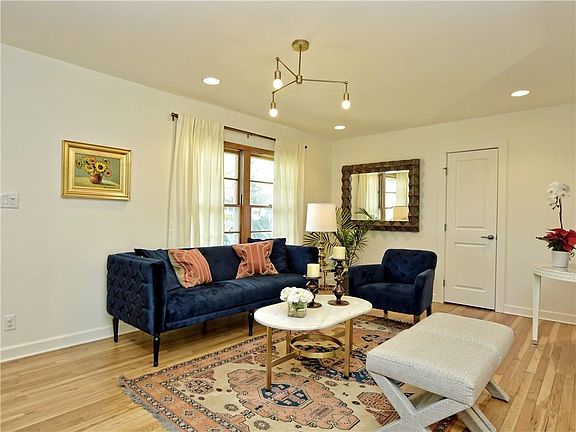 4th image of 1913 Cullen Ave