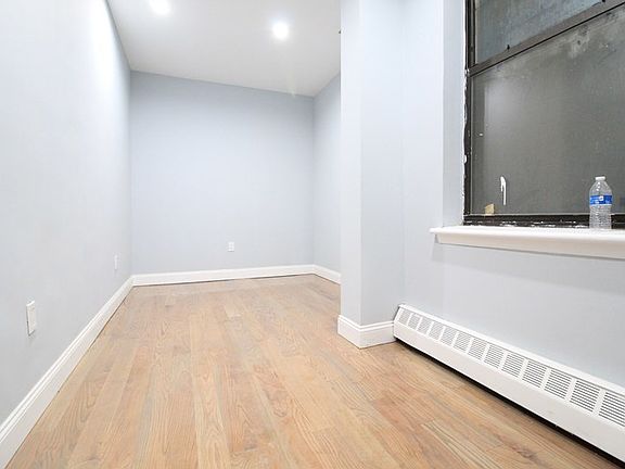 5th image of 952 Bergen St #1F