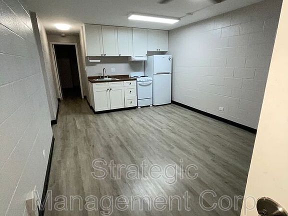2nd image of 1301 Lusitana St Unit 306
