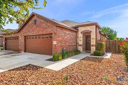 2nd image of 649 Creekside Cir