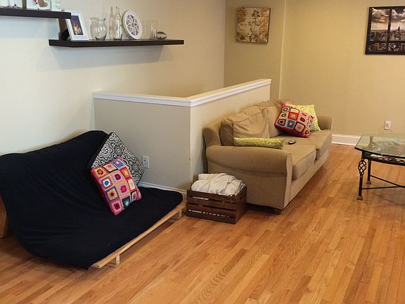 4th image of 2327 Brown St #1