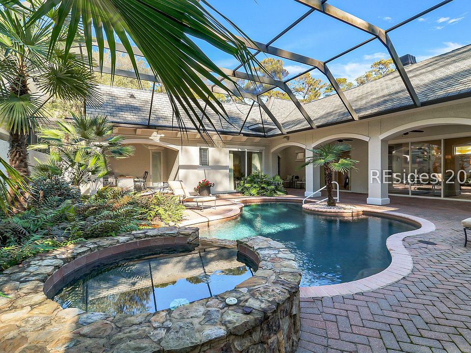 1st image of 4 Bell Field Ct