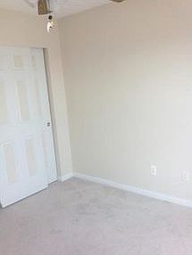3rd image of 997 Holderness Ln