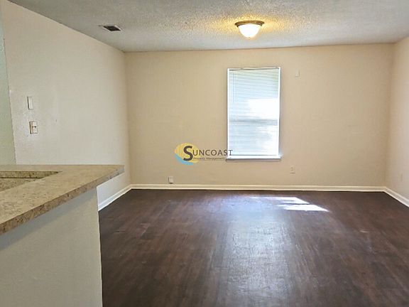 3rd image of 3408 Buckman St