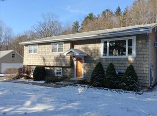 281 Marl Rd, Shawangunk, NY 12566