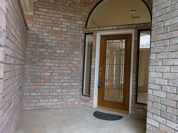 2nd image of 6814 Queensclub Dr